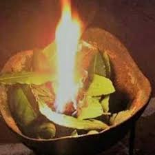 Rituel d’amour avec feuille de laurier